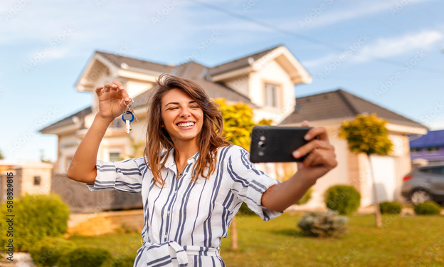 Is Summer the Right Time to Buy? Pros & Cons of July House Hunting